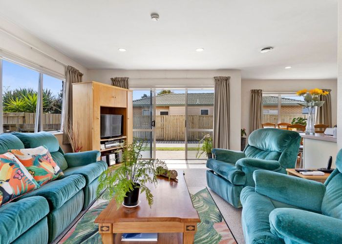  at 35  Romana Crescent, Papamoa, Tauranga, Bay Of Plenty