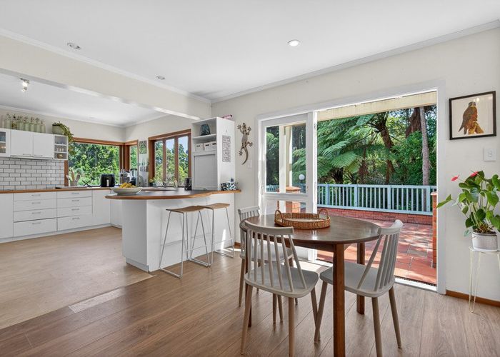  at 5 Tiniroa Grove, Silverstream, Upper Hutt, Wellington