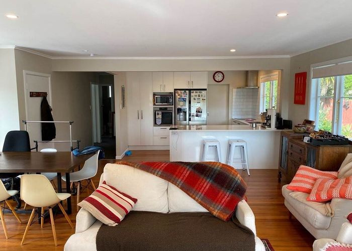  at 1/14 Woodside Avenue, Northcote, North Shore City, Auckland