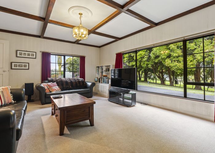  at 11 Gracechurch Drive, Flat Bush, Auckland