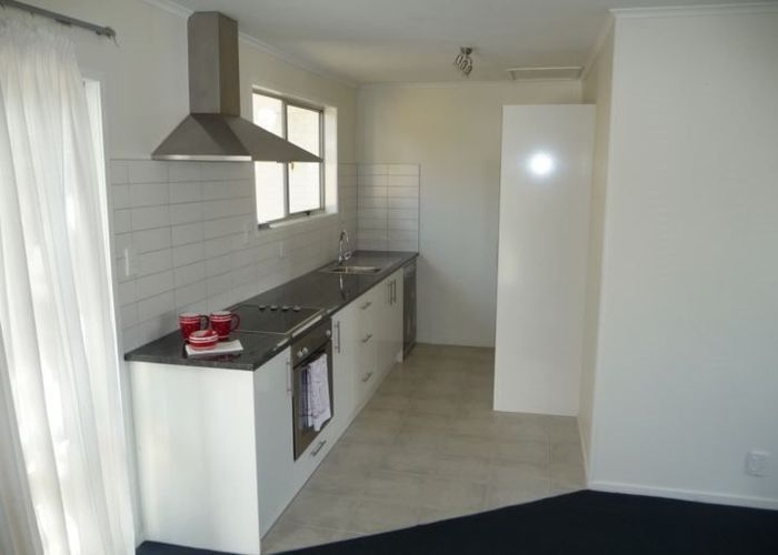  at 2/127 Aranui Rd, Mount Wellington, Auckland City, Auckland