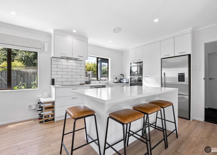  at 1/44 Randwick Crescent, Moera, Lower Hutt