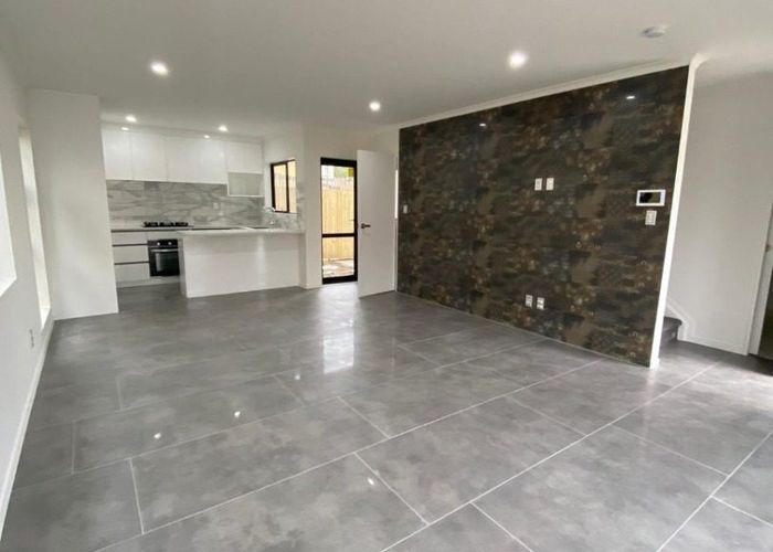  at 2/17 eddowes street, Manurewa, Manukau City, Auckland