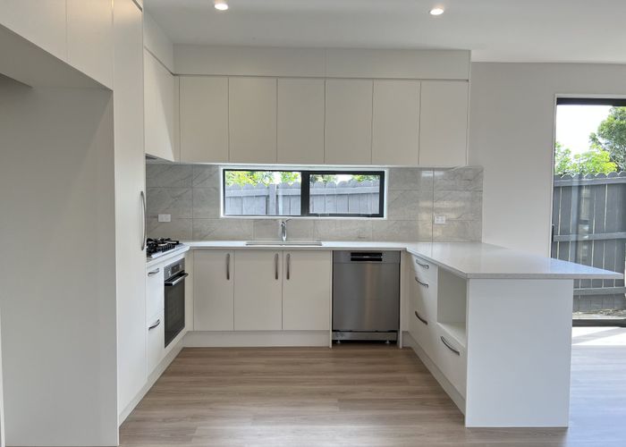  at 29C Bolton Street, Blockhouse Bay, Auckland