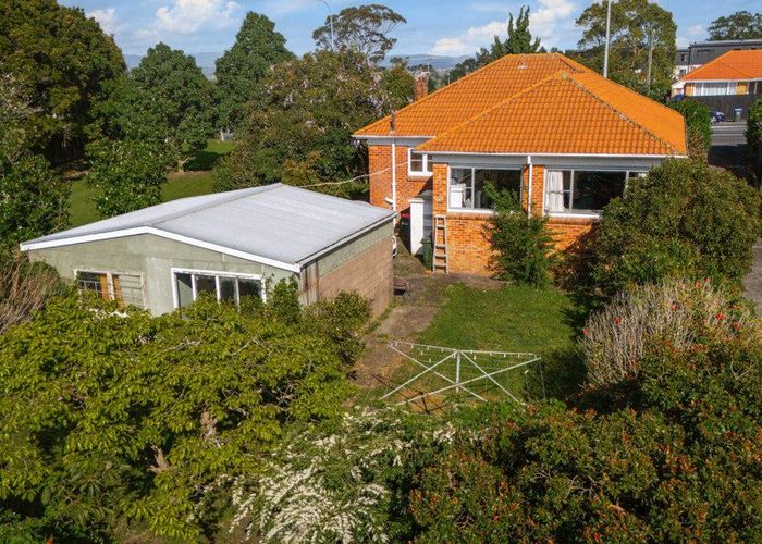  at 1614 Great North Road, Waterview, Auckland City, Auckland