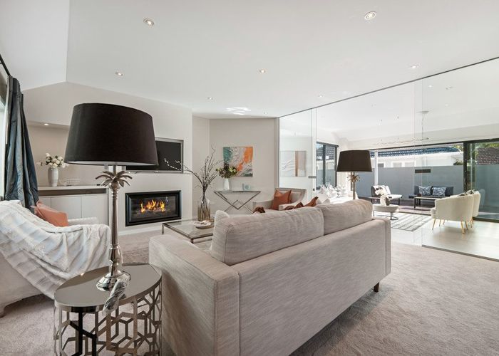  at 20 Comins Crescent, Mission Bay, Auckland