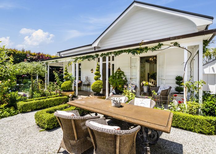  at 37 Bell Road, Remuera, Auckland