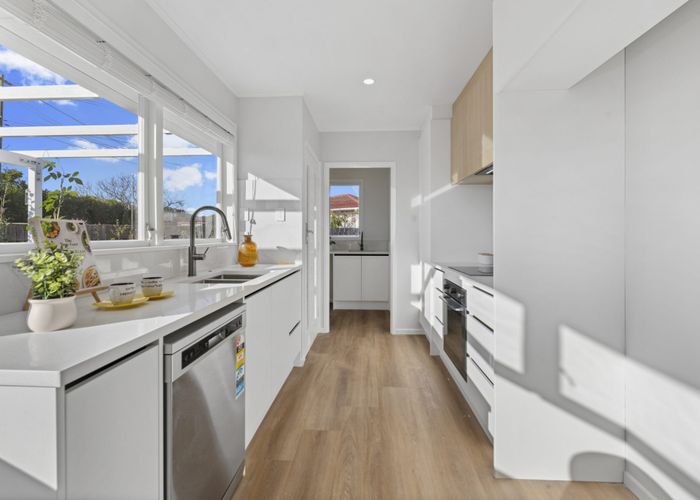  at 62 Wallace Rd, Mangere Bridge, Manukau City, Auckland