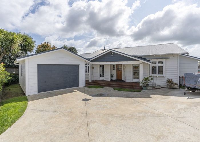  at 64A Storey Avenue, Forest Lake, Hamilton