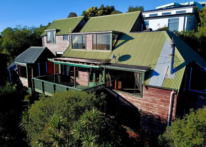  at 3 Roland Lane, Mount Pleasant, Christchurch