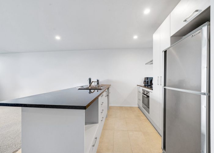  at 9 Tarapuke Lane, Papakura, Papakura, Auckland