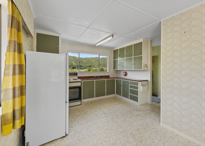  at 7 Harlow Grove, Wainuiomata, Lower Hutt