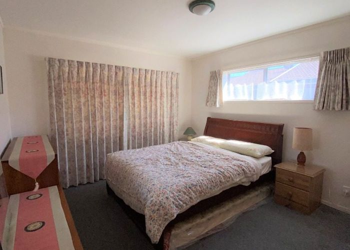  at 1/64 Aviemore Drive, Pakuranga, Manukau City, Auckland