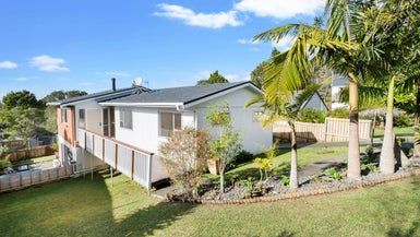  at 6 Elmira Place, Browns Bay, Auckland