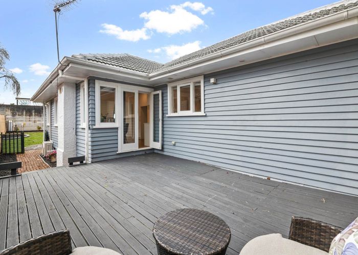 at 1/14 Taharoto Road, Takapuna, North Shore City, Auckland