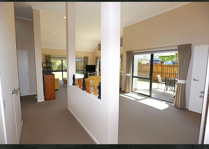  at 5 Siedeberg Drive, Flat Bush, Manukau City, Auckland