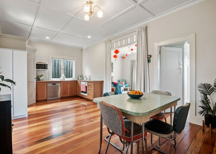  at 19 Lloyd Avenue, Mount Albert, Auckland