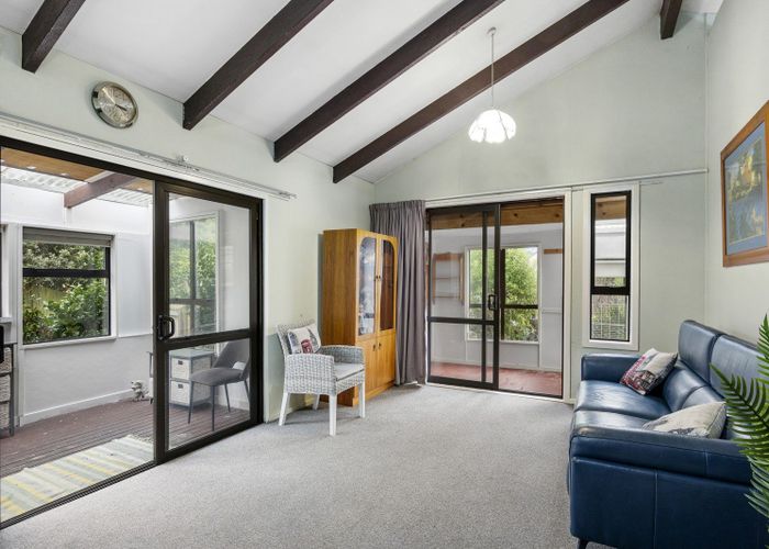  at 6 Malabar Crescent, Broomfield, Christchurch