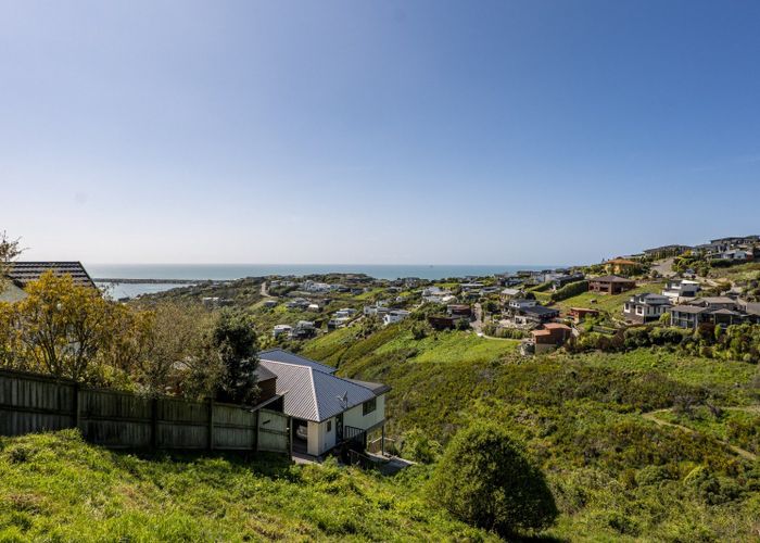  at 25 Drayton Drive, Mount Pleasant, Christchurch City, Canterbury