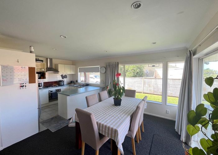  at 34 Dannemora Drive, Dannemora, Auckland