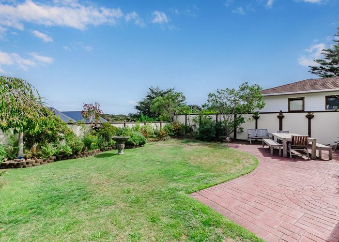 at 14 Sydney Crescent, Raumati South, Paraparaumu