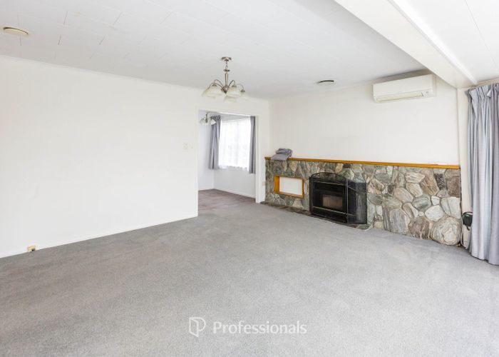  at 35 Mountbatten Grove, Clouston Park, Upper Hutt, Wellington