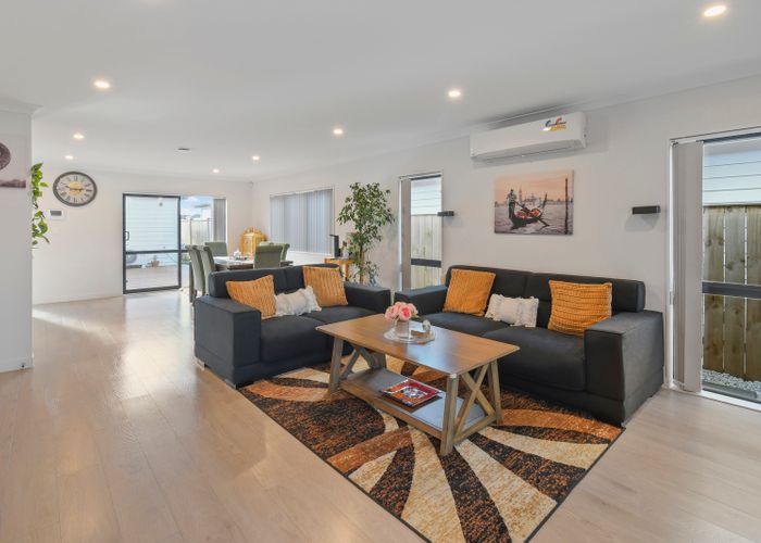  at 4 Sapwood Crescent, Takanini, Takanini