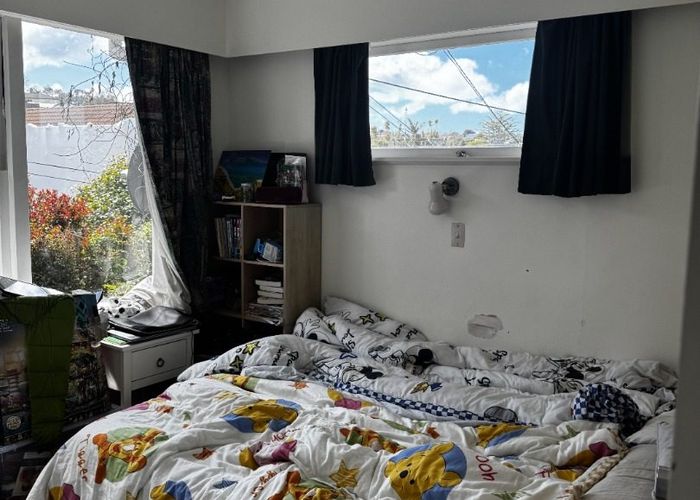  at 15A Bevyn St, Castor Bay, North Shore City, Auckland