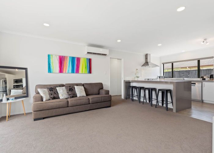  at 28 Croftview Road, Wattle Downs, Auckland