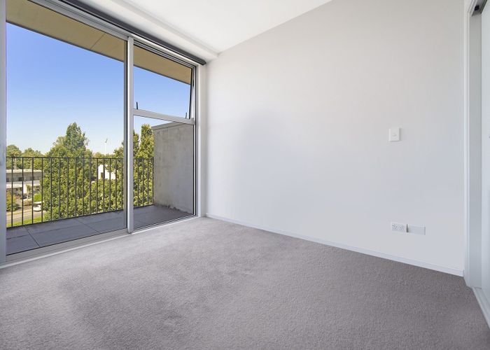  at 402/40 Library Lane, Albany, Auckland