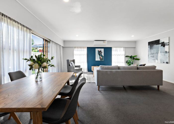  at 2/32 Gills Avenue, Papakura, Auckland