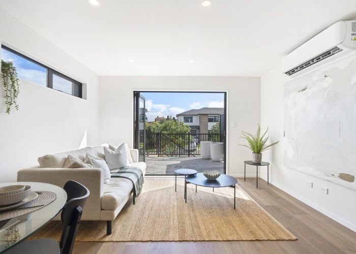  at 8/4 Ngaroma House Drive, Hobsonville, Waitakere City, Auckland