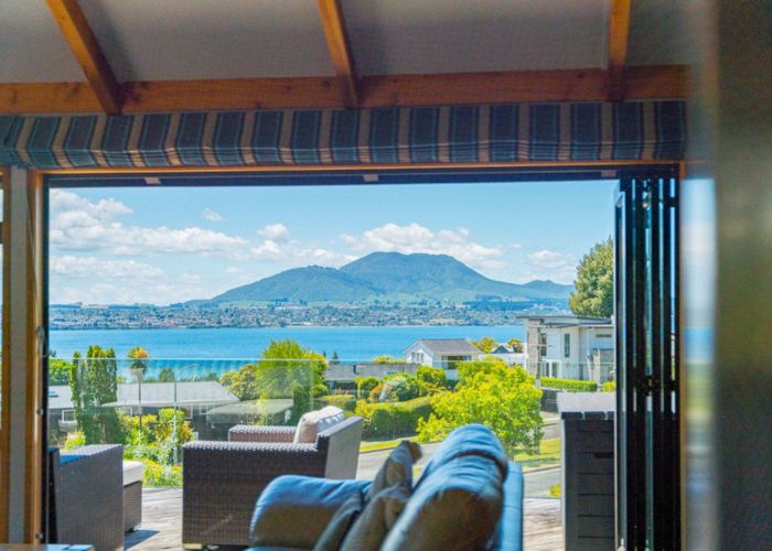  at 1/11 Krissell Place, Acacia Bay, Taupo, Waikato