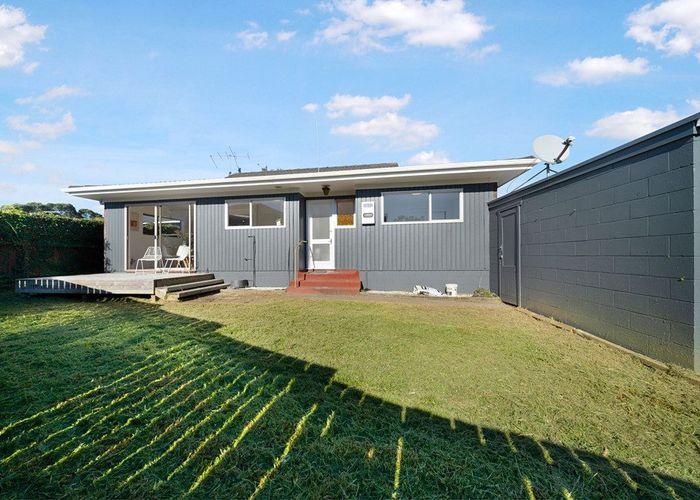  at 3/1A Amberley Avenue, Te Atatu South, Waitakere City, Auckland
