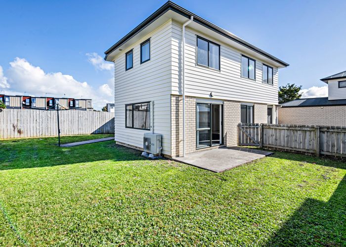  at 10 Koko Mews, Mangere Bridge, Auckland