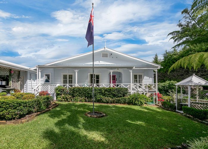  at 355 Ridge Road, Paremoremo, North Shore City, Auckland