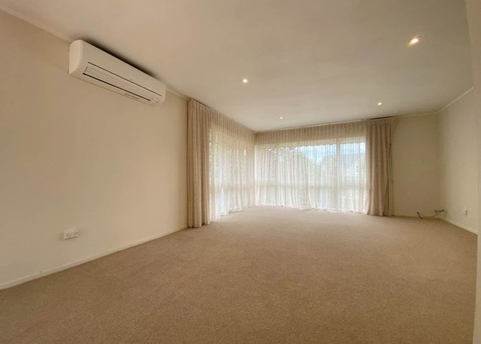  at 1 Scarboro Terrace, Murrays Bay, North Shore City, Auckland