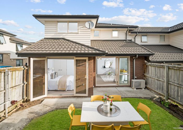 at 7 Akeake Lane, Manurewa, Manukau City, Auckland
