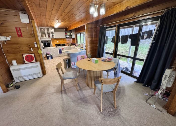  at 16 Mark Edward Drive, Half Moon Bay, Manukau City, Auckland