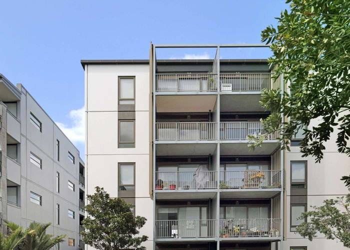  at 313/4 Bluegrey Avenue, Stonefields, Auckland