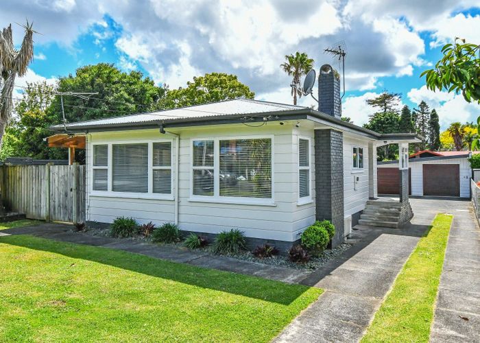  at 2 Hillcrest Grove, Hillpark, Auckland