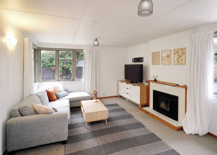  at 30 Hassals Lane, Waltham, Christchurch City, Canterbury