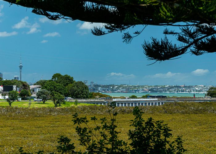  at 46 Byron Avenue, Takapuna, Auckland