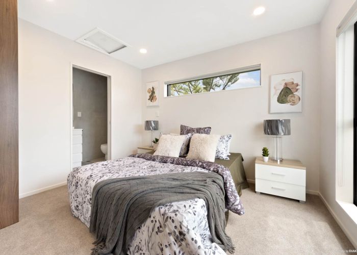  at 4/237 Swanson Road, Henderson, Auckland