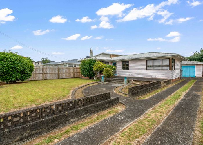  at 3 Kerrydale Road, Manurewa, Manukau City, Auckland