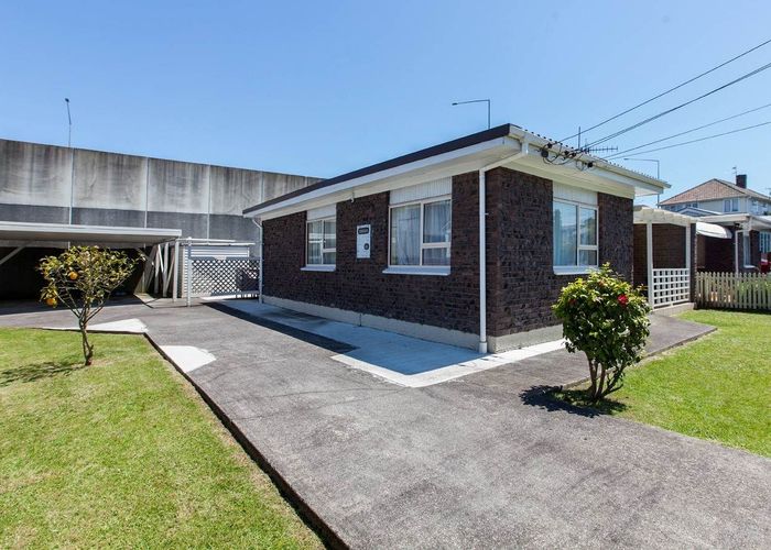  at 40 Lillington Road, Remuera, Auckland