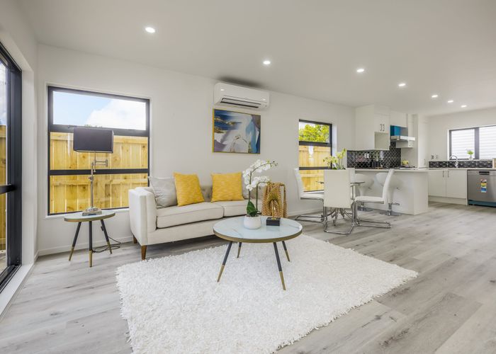  at 10A Thompson Street, Mangere East, Auckland