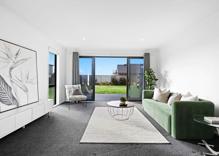  at 8 Maia Place, Flagstaff, Hamilton