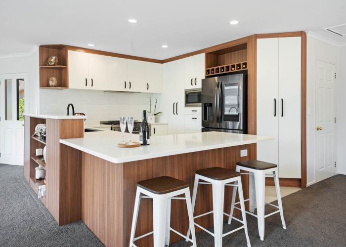  at 27 Longford Park Drive, Takanini, Auckland