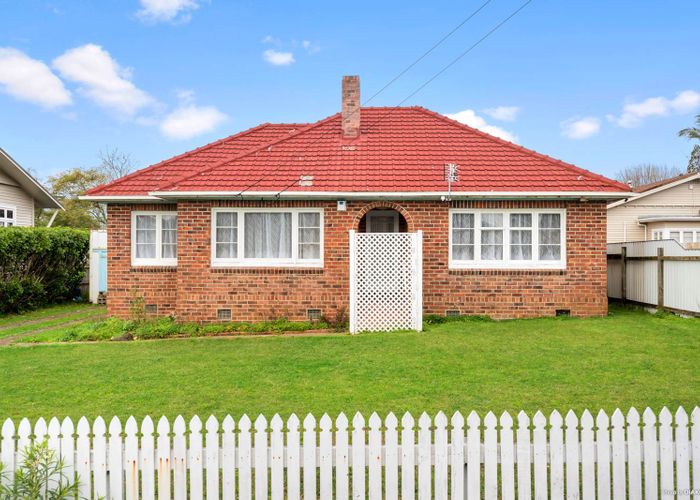  at 397 Point Chevalier Road, Point Chevalier, Auckland